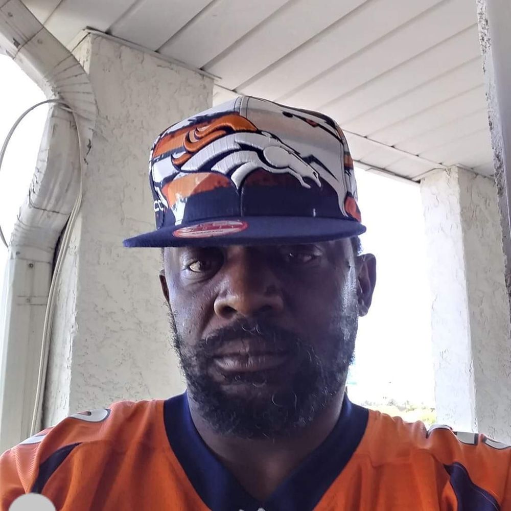 Meet your Posher, Ernest